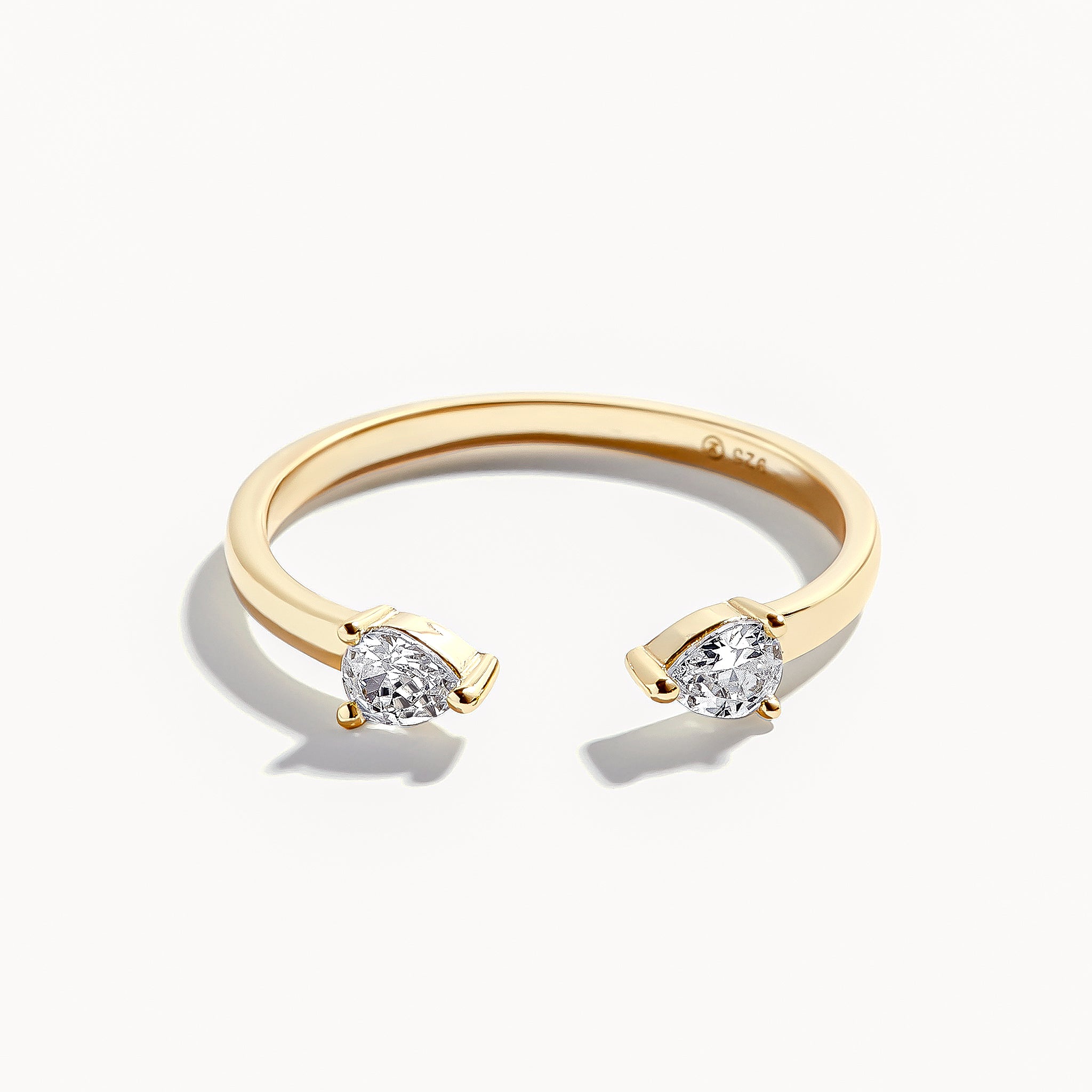 Vera Ring - Gold - Alexa Kelley